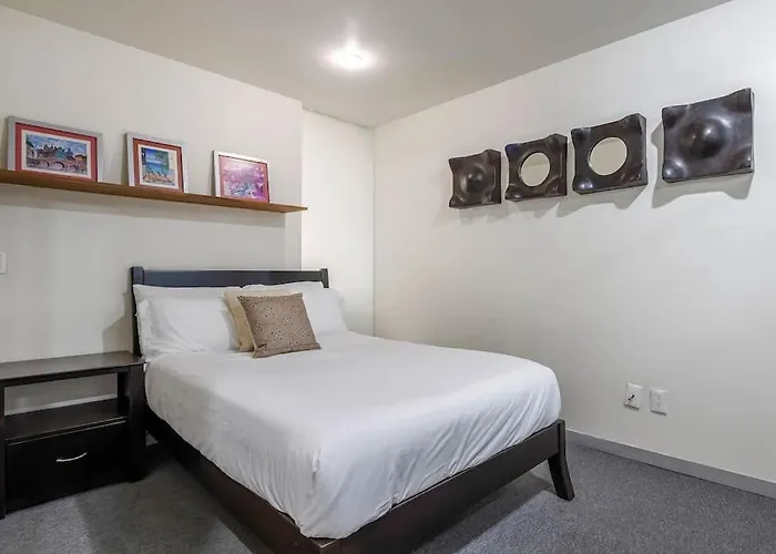 Chic 2Br Condo In Condesa Steps From Parque Mexico