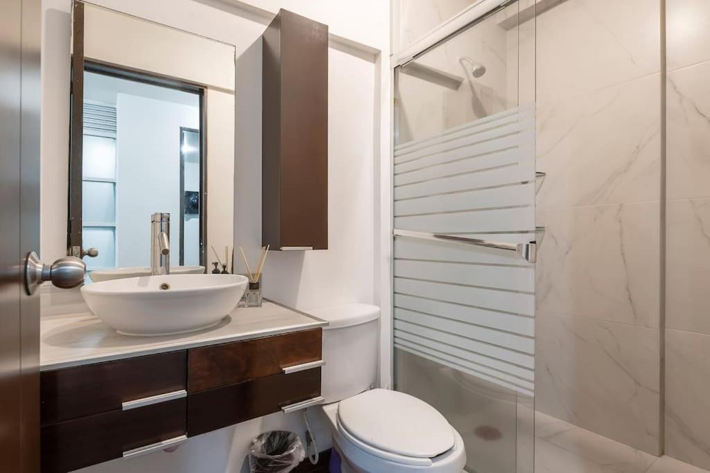 Chic 2br In Condesa Steps From Parque Mexico